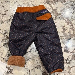Patagonia Reversible snow pants-fleece lined 12-18 months runs big EUC